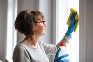 Curatare ferestre spalare birouri intretinere generala firma sedii spatii comerciale top firme recomandari Curatare ferestre spalare birouri intretinere generala firma sedii spatii comerciale top firme recomandari